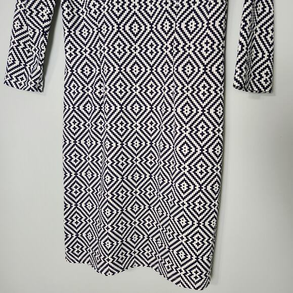 J. McLaughlin Geometric Print Collared V-neck Stretch Catalina Cloth Dress - Picture 6 of 9